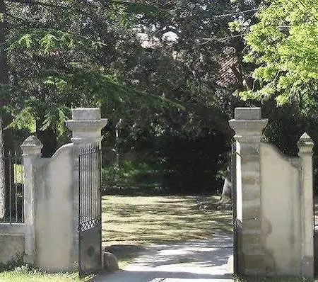 Domaine De Puychene